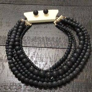 NWT  Black & Gold Tone Statement Necklace & Earrings